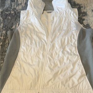 Columbia Women's White and Gray Vest